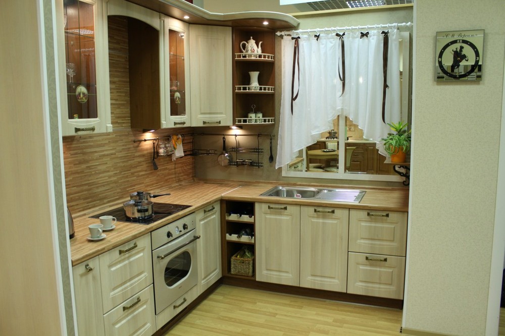 Белый кухонный гарнитур-Кухня МДФ в ПВХ «Модель 128»-фото2