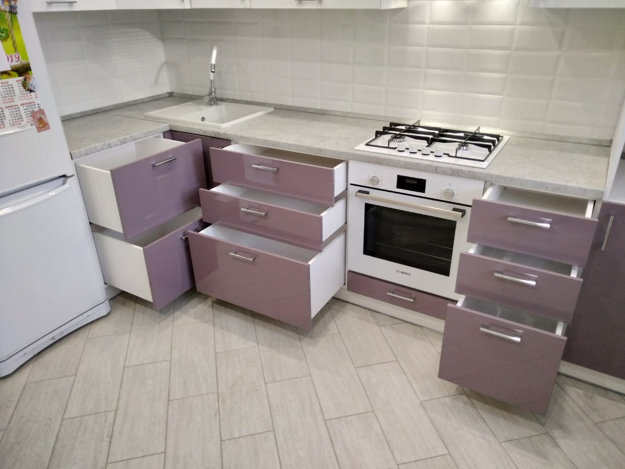 Белый кухонный гарнитур-Кухня МДФ в ПВХ «Модель 544»-фото7
