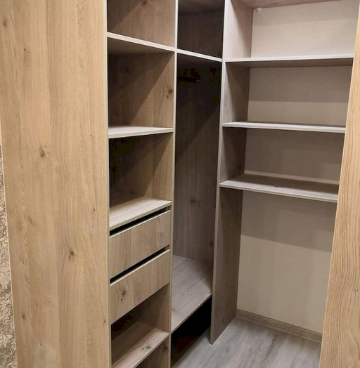 Встроенные шкафы-Встроенная гардеробная с дверями-купе «Модель 17»-фото4